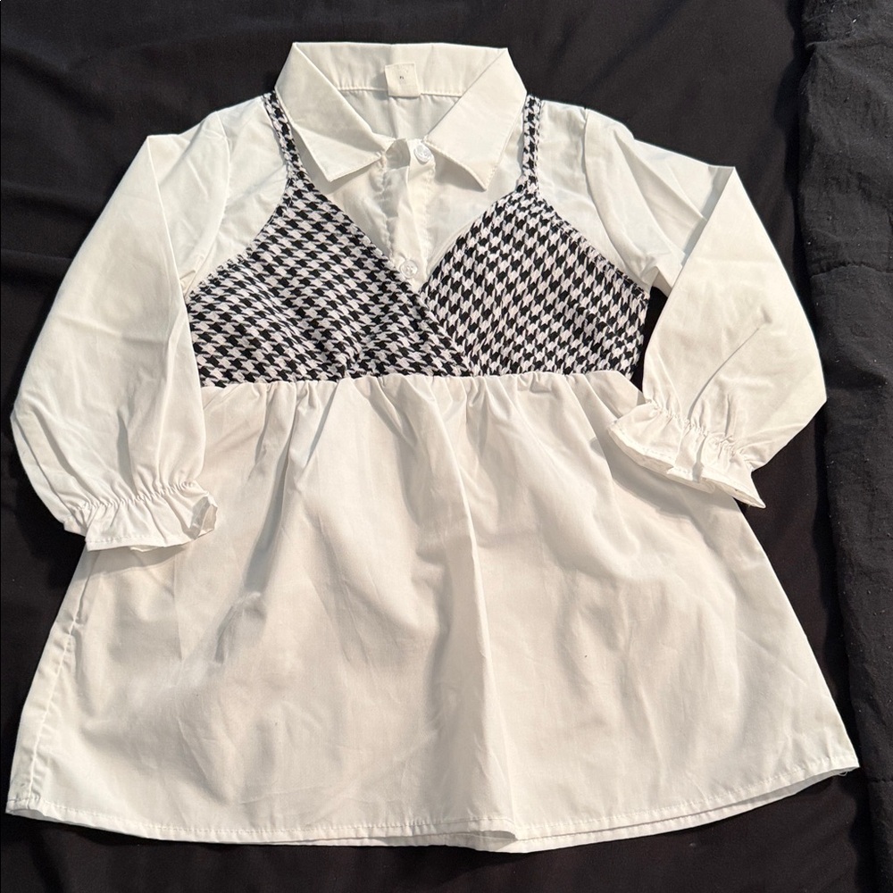 Stylish White Dress with Houndstooth Pattern